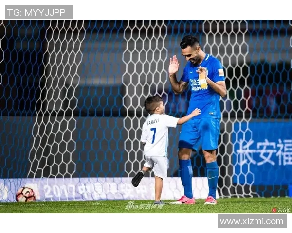 小女孩在足球场追逐梦想 球星带她走向未来的奇妙旅程